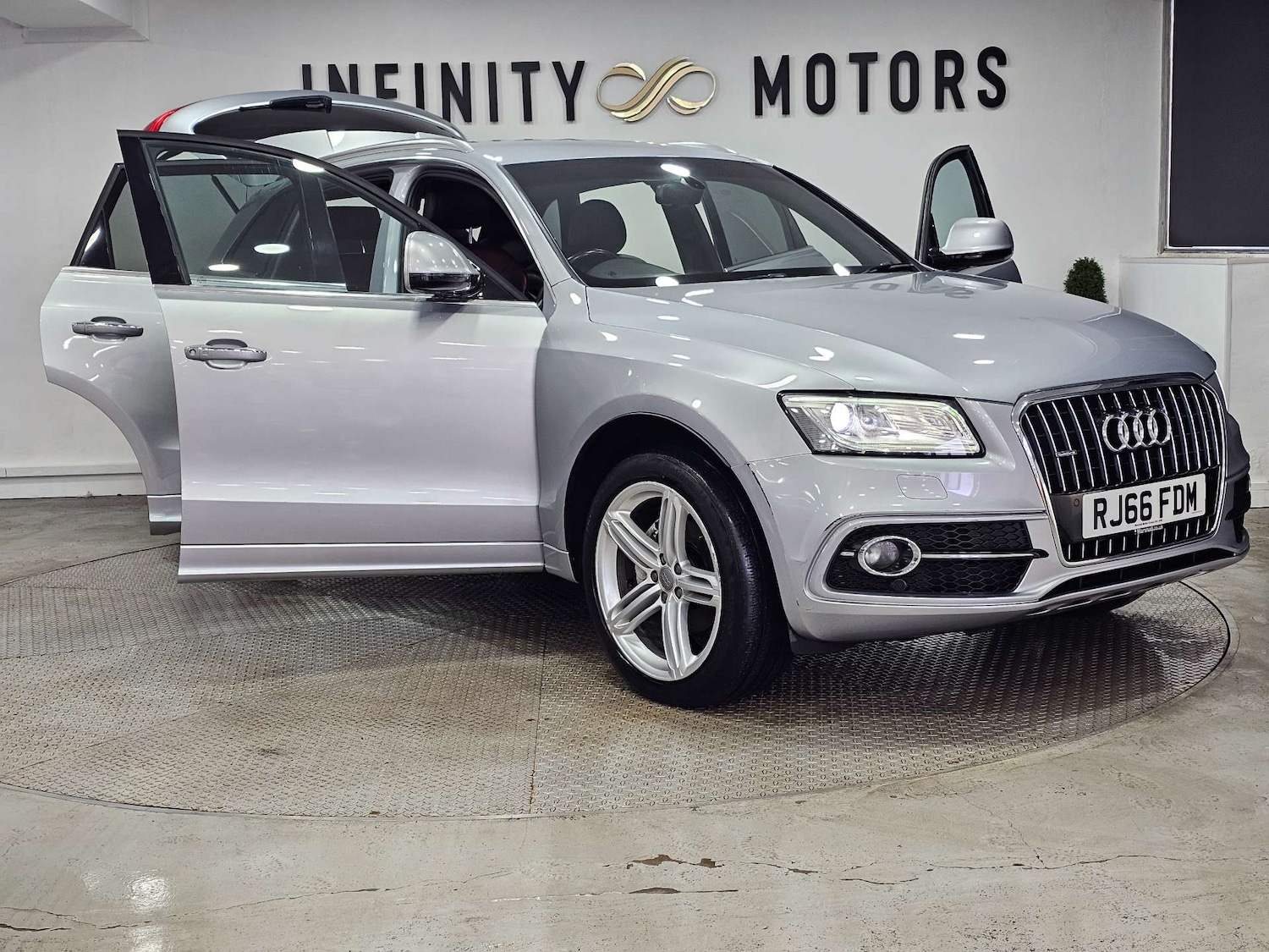 Used Audi Q5 2016 for sale - 77650553: Photo 37