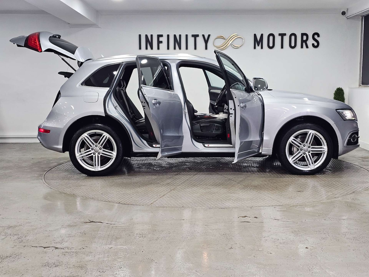 Used Audi Q5 2016 for sale - 77650553: Photo 56