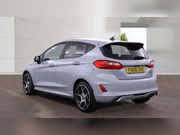 Used Ford Fiesta 2018 for sale - 78835641: Photo