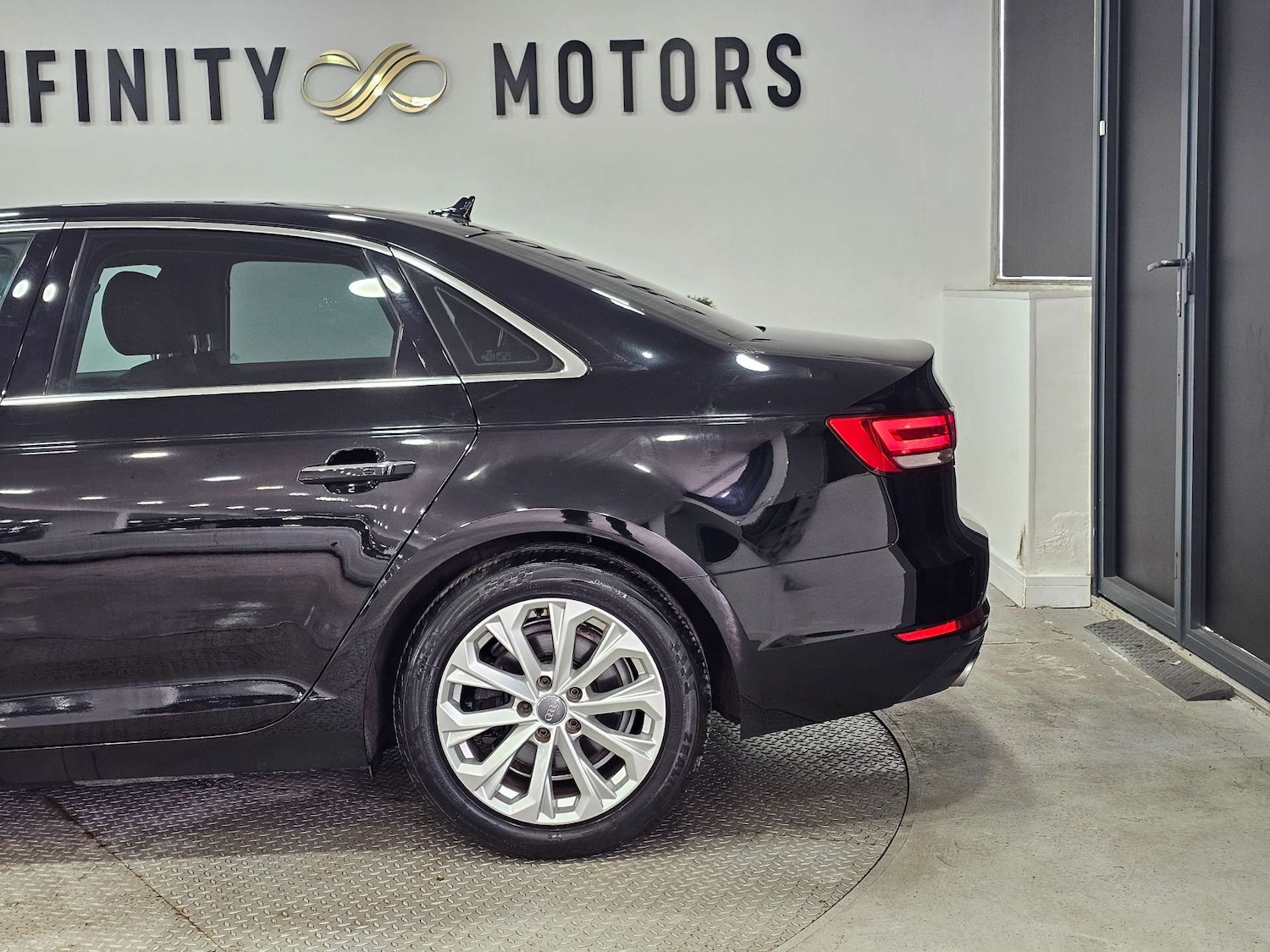 Used Audi A4 2016 for sale - 77469874: Photo 21