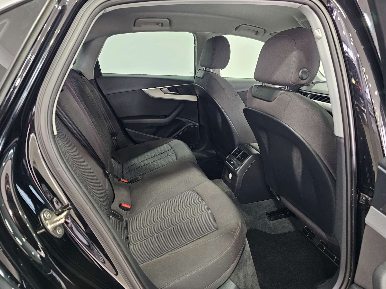 Used Audi A4 2016 for sale - 77469874: Photo 78