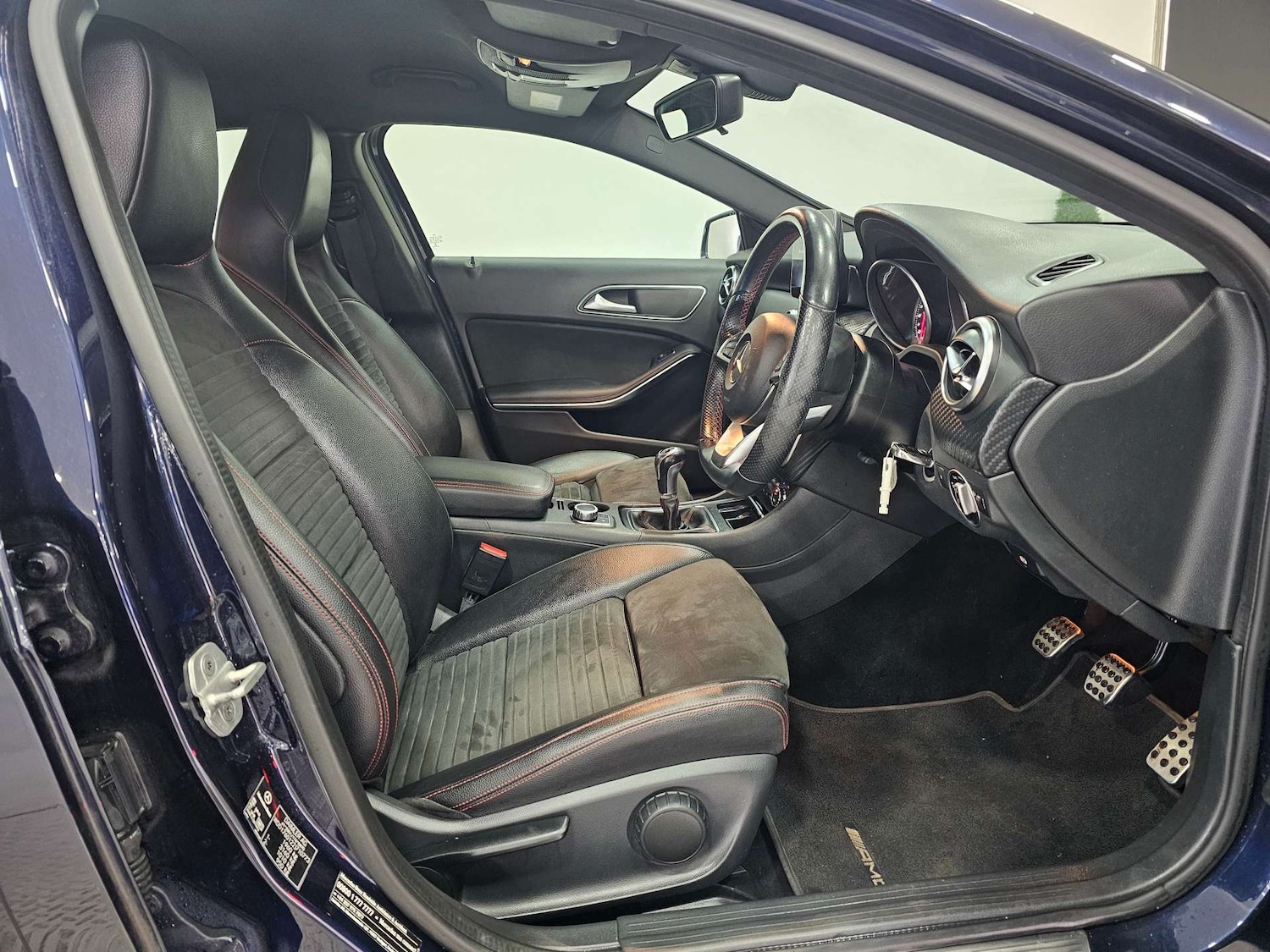 Used Mercedes-Benz A-Class 2018 for sale - 76972383: Photo 3