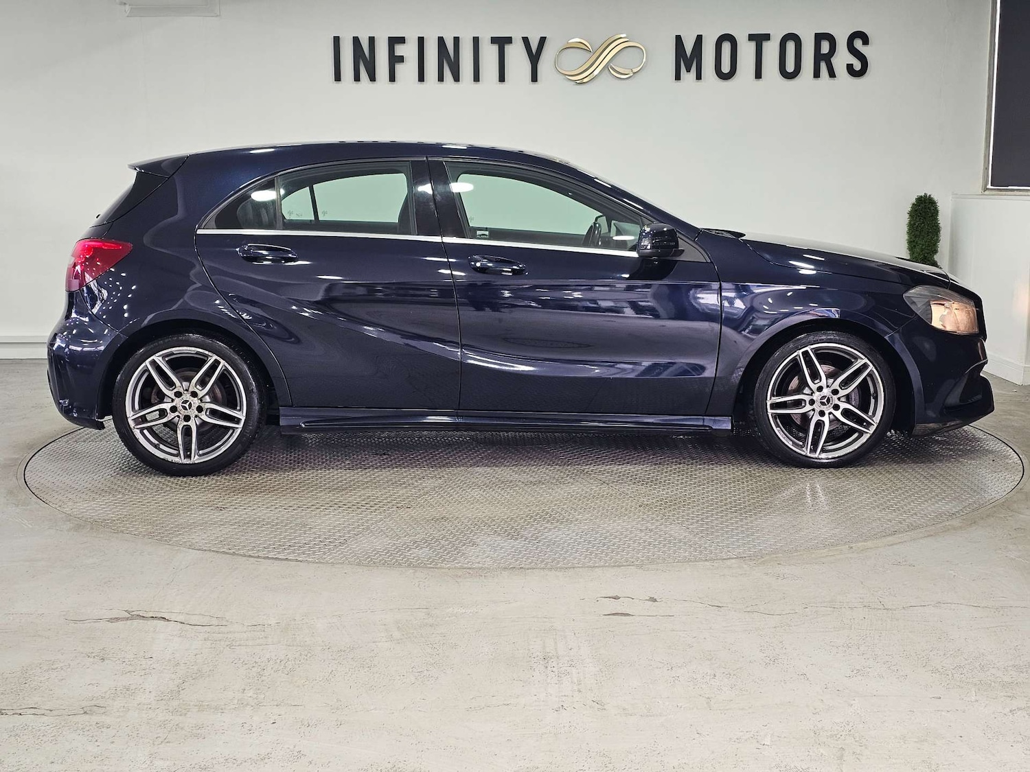 Used Mercedes-Benz A-Class 2018 for sale - 76972383: Photo 34
