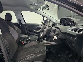 Used Peugeot 2008 2016 for sale - 77380648: Photo