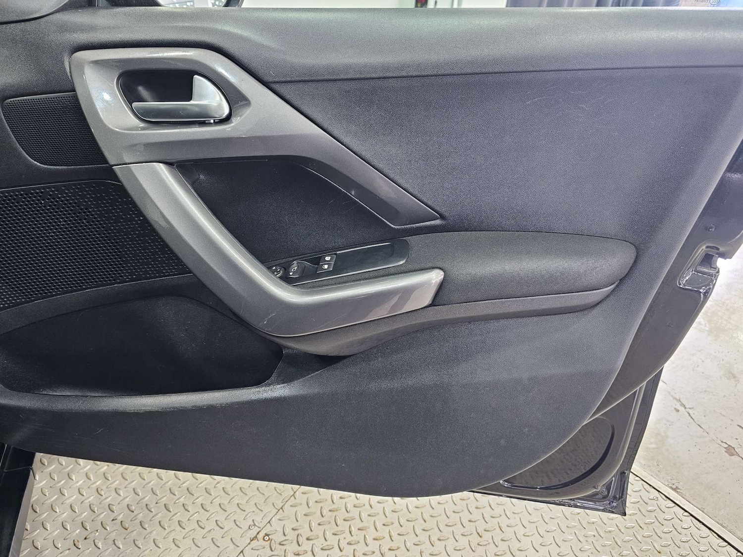 Used Peugeot 2008 2016 for sale - 77380648: Photo 47