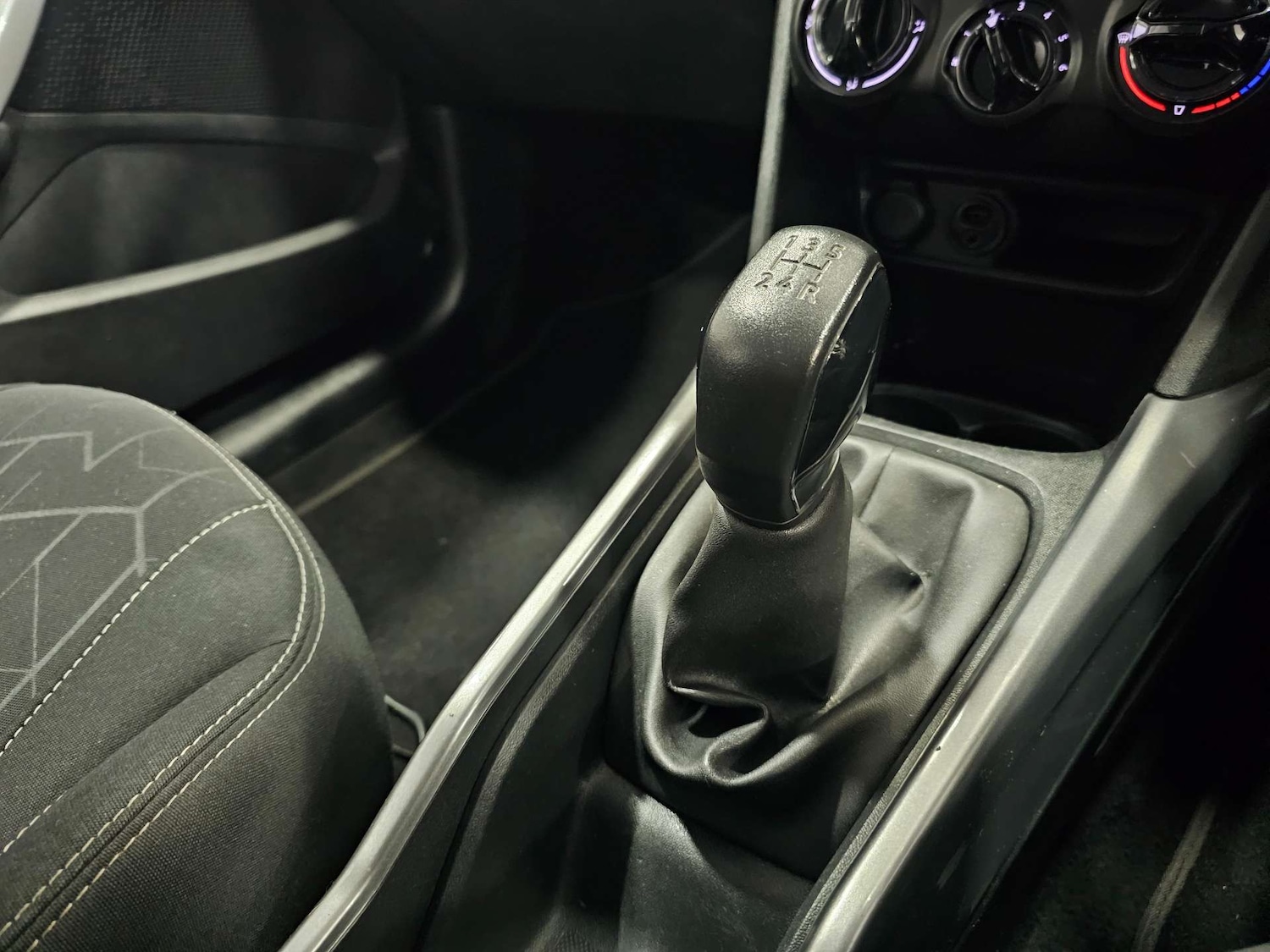 Used Peugeot 2008 2016 for sale - 77380648: Photo 60