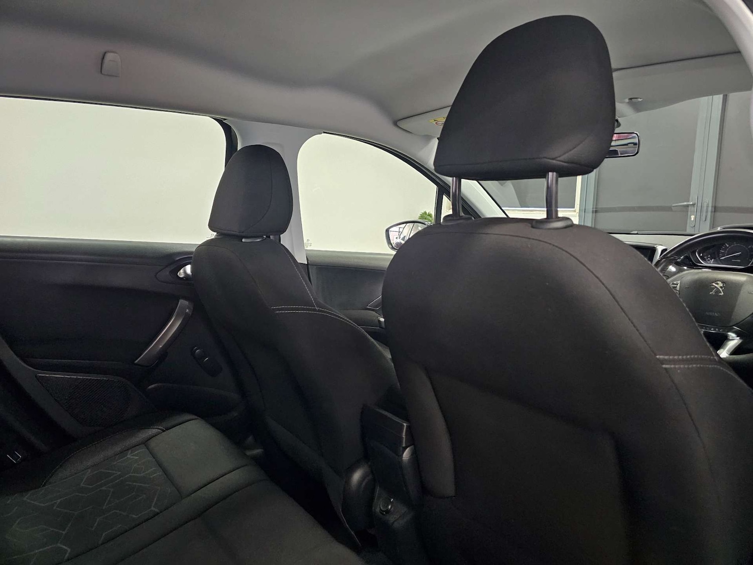 Used Peugeot 2008 2016 for sale - 77380648: Photo 74