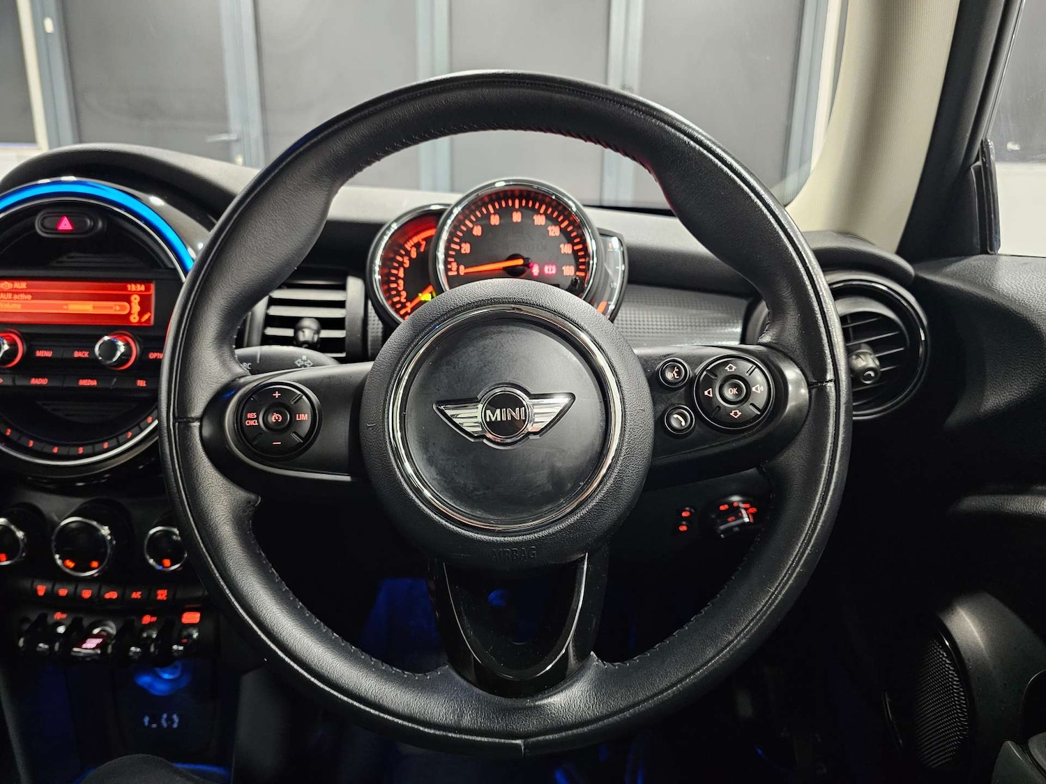 Used MINI Hatch 2017 for sale - 77160645: Photo 10