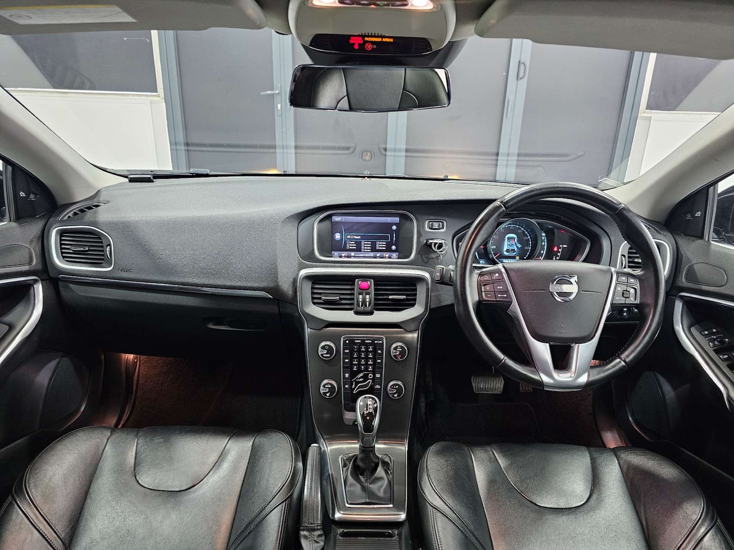 Used Volvo V40 2014 for sale - 78064002: Photo 10