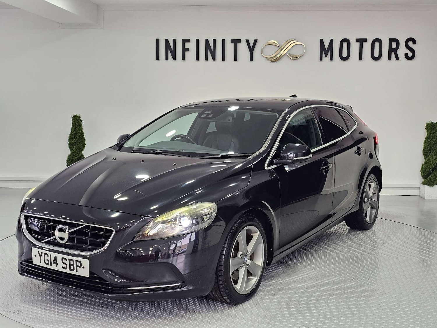 Used Volvo V40 2014 for sale - 78064002: Photo 4