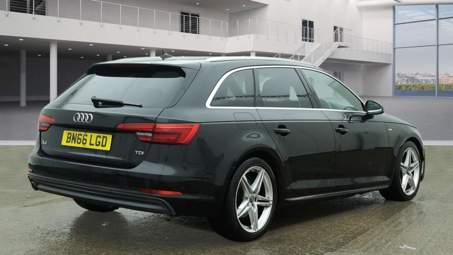 Used Audi A4 2016 for sale - 77745609: Photo 5