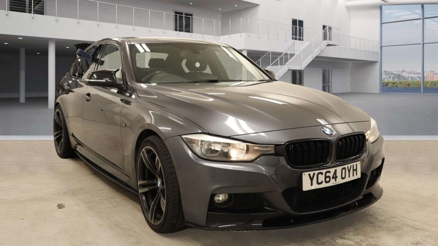 Used BMW 3 Series 2015 for sale - 77715636: Photo 1