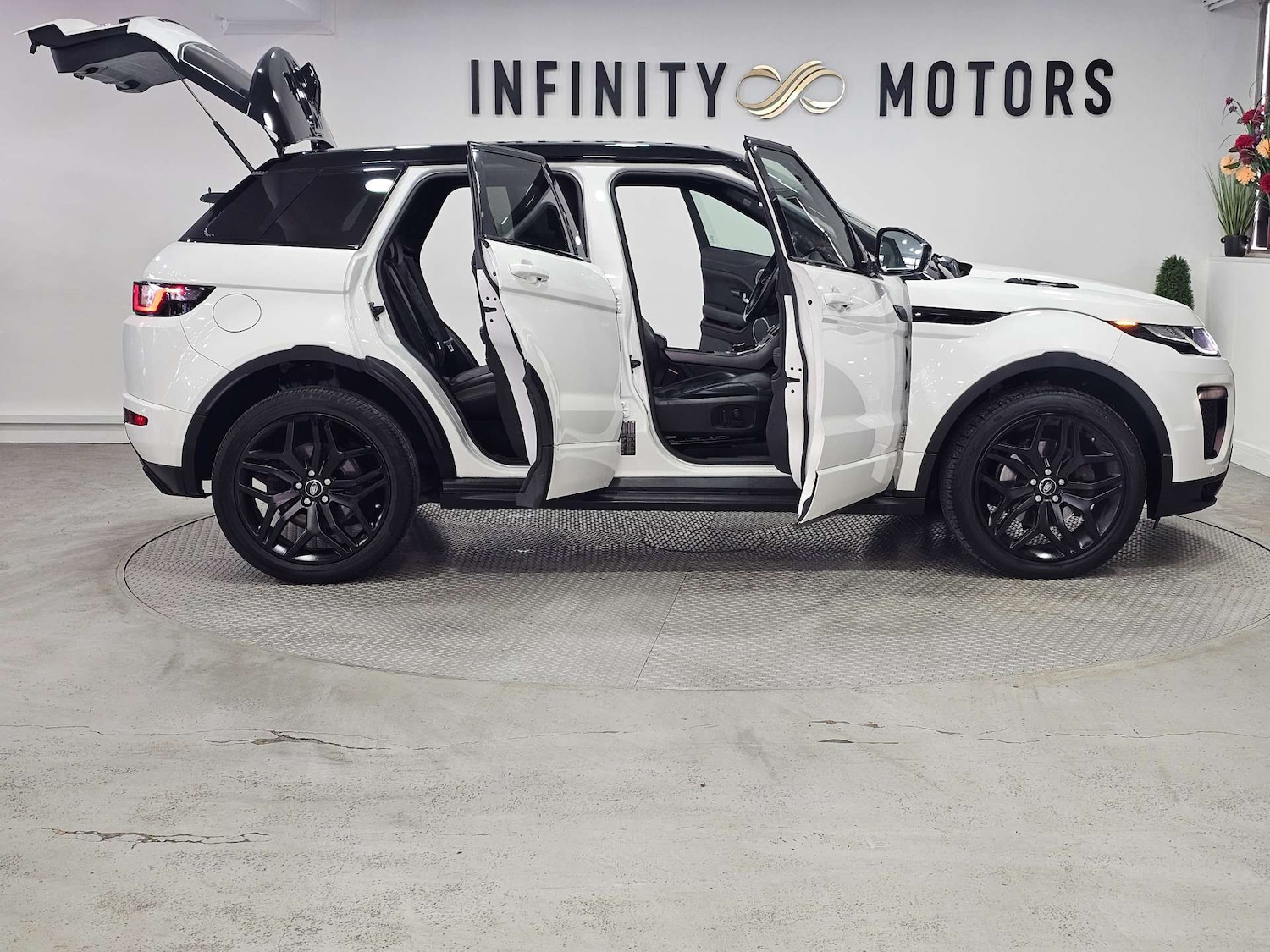 Used Land Rover Range Rover Evoque 2019 for sale - 77056476: Photo 43