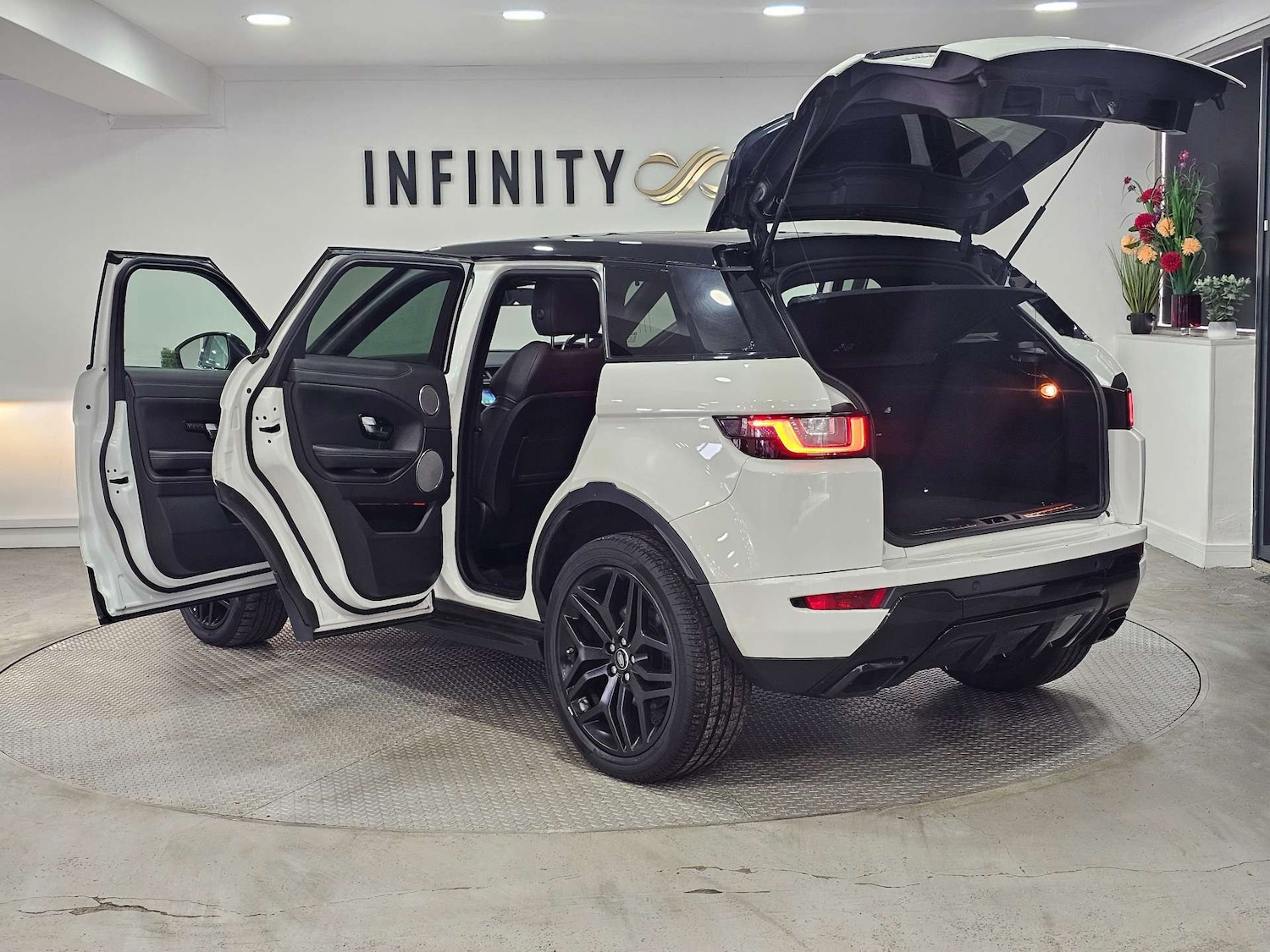 Used Land Rover Range Rover Evoque 2019 for sale - 77056476: Photo 47