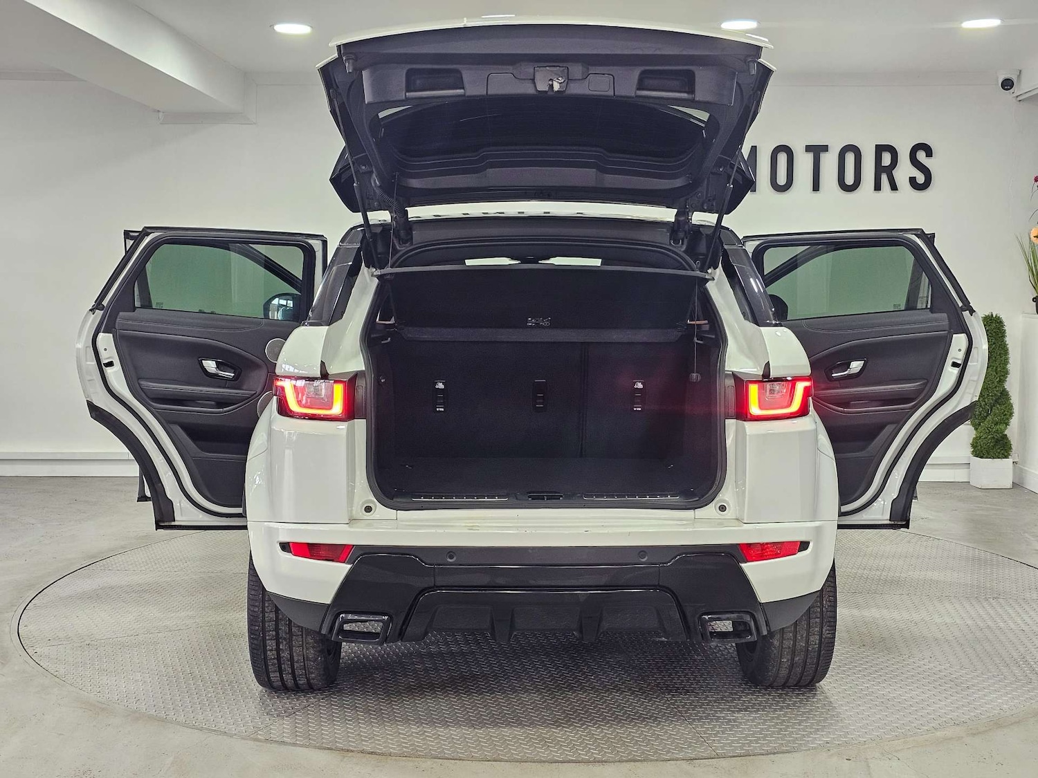 Used Land Rover Range Rover Evoque 2019 for sale - 77056476: Photo 48