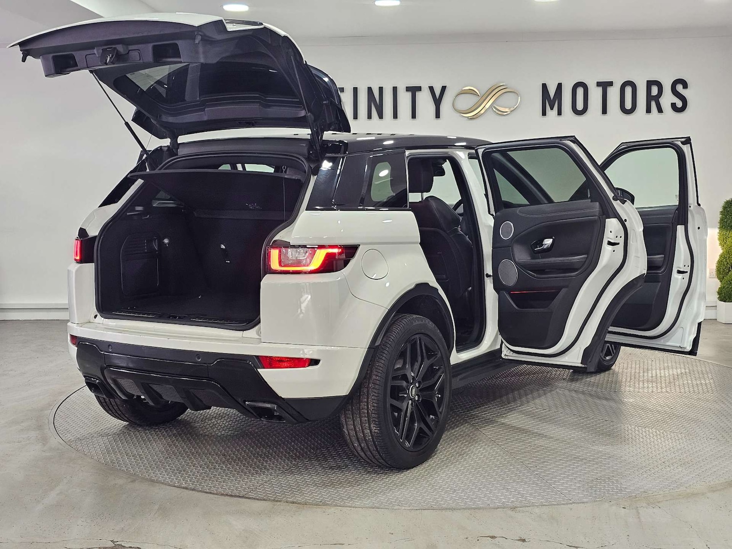 Used Land Rover Range Rover Evoque 2019 for sale - 77056476: Photo 49