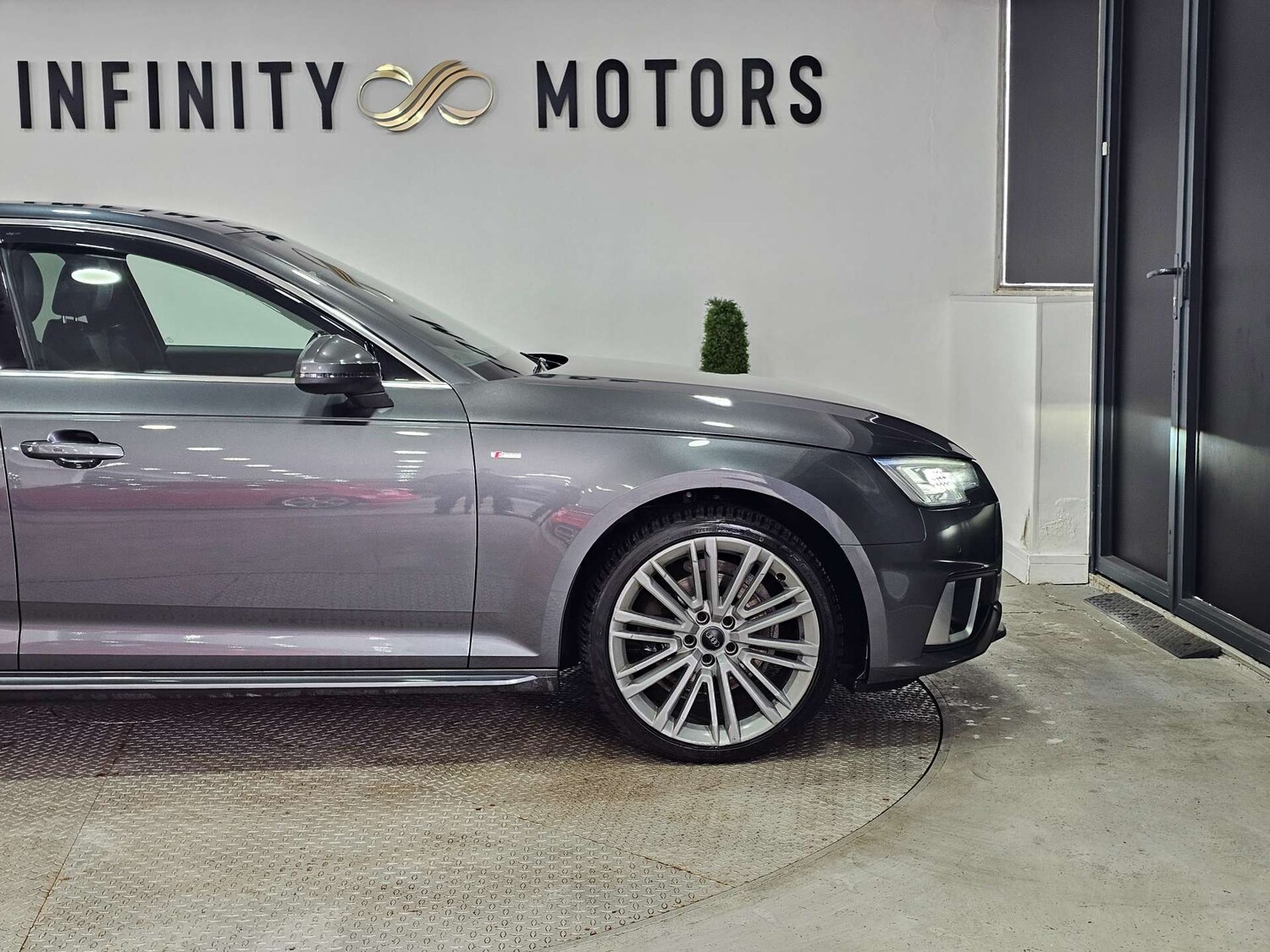 Used Audi A4 2019 for sale - 77937322: Photo 36