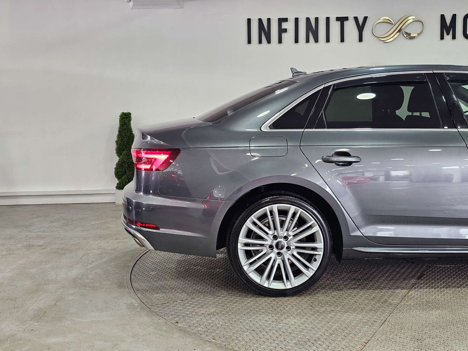 Used Audi A4 2019 for sale - 77937322: Photo 37