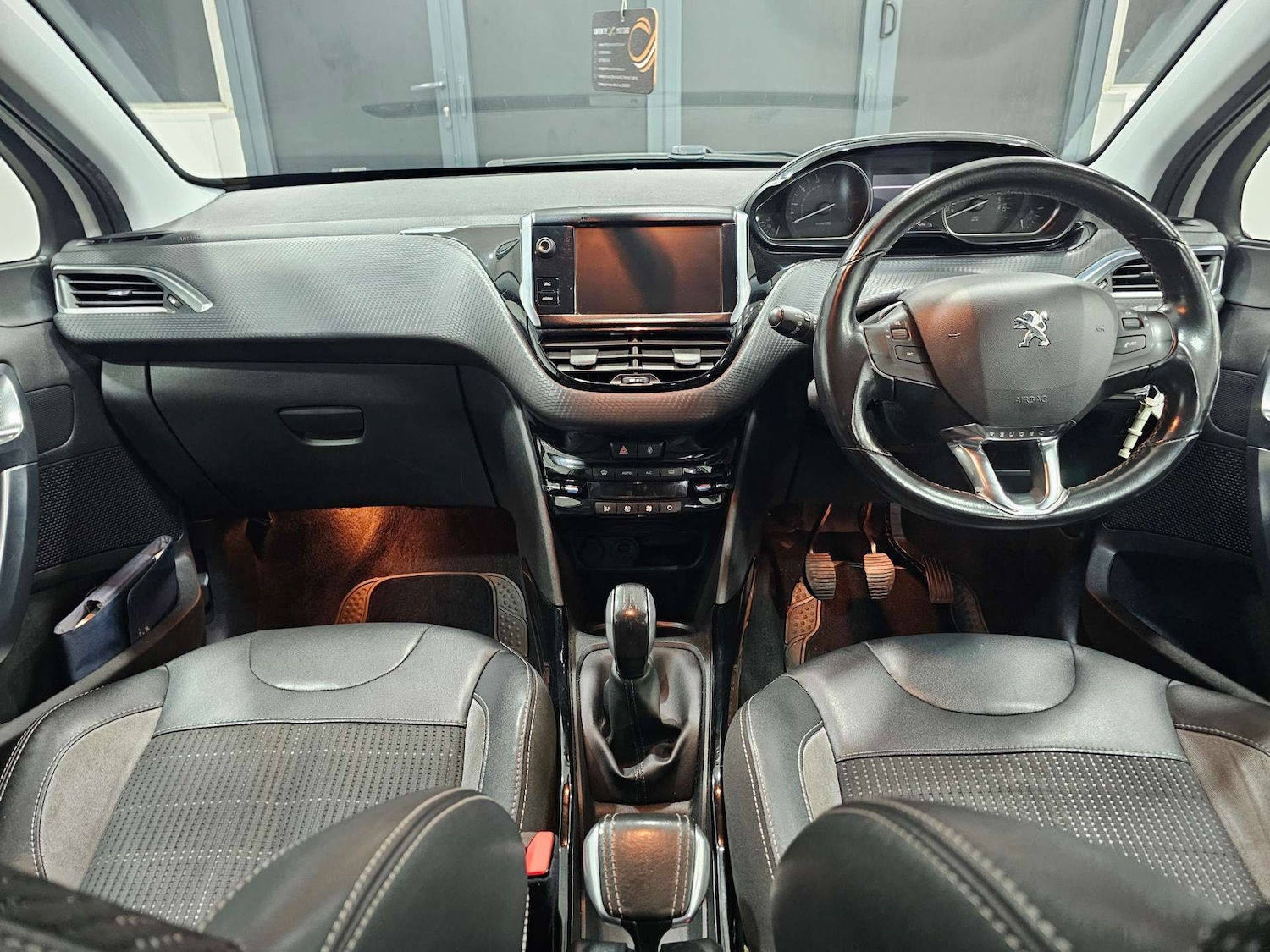 Used Peugeot 2008 2017 for sale - 77326133: Photo 13