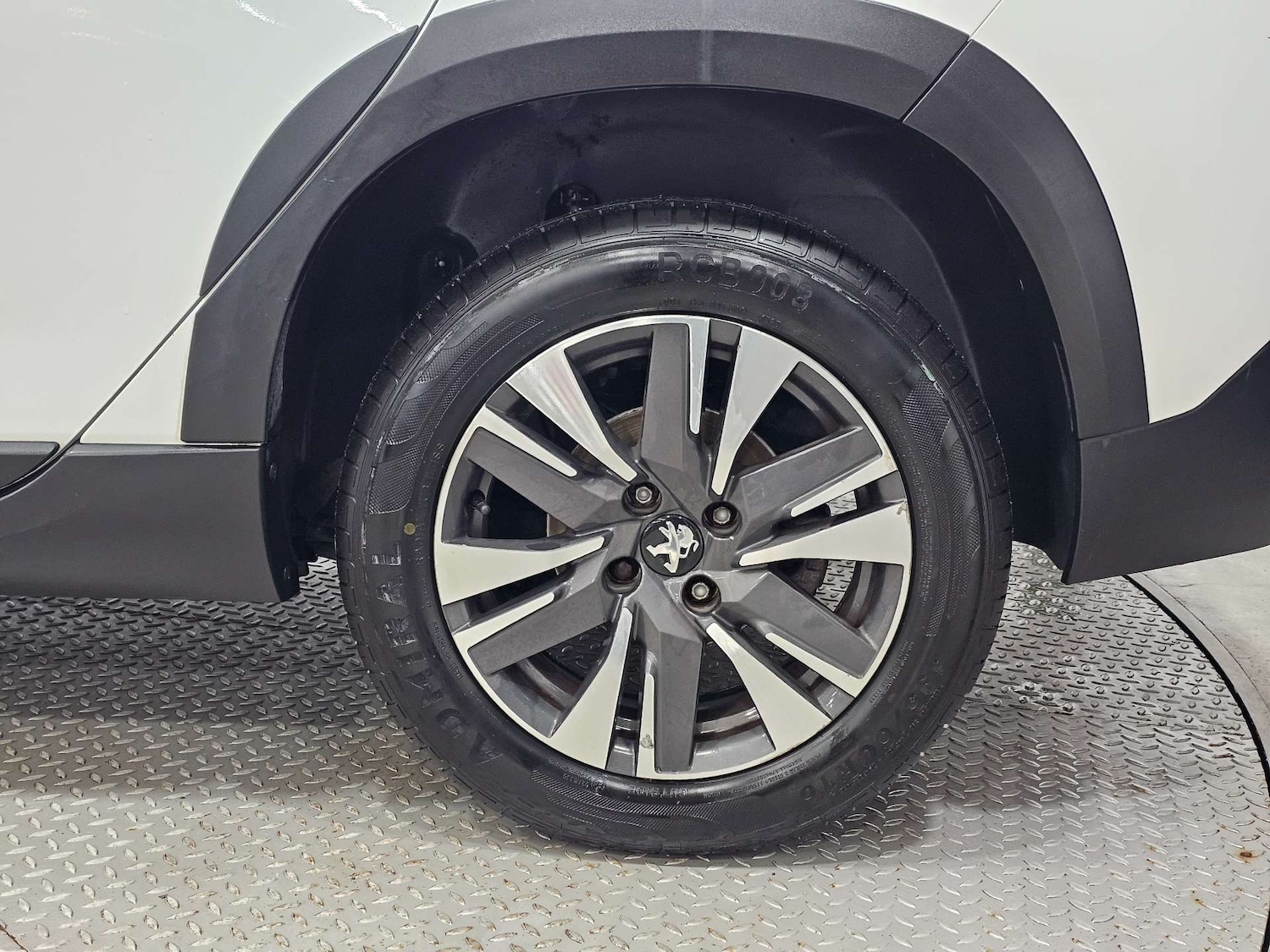 Used Peugeot 2008 2017 for sale - 77326133: Photo 24