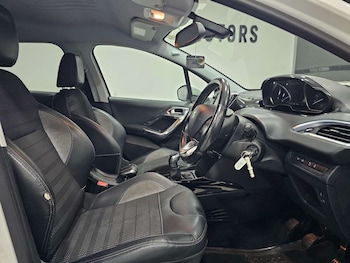 Used Peugeot 2008 2017 for sale - 77326133: Photo