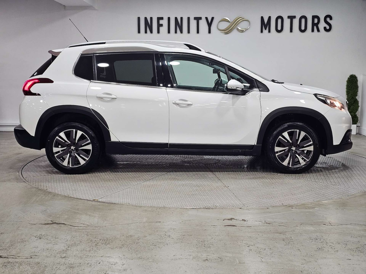 Used Peugeot 2008 2017 for sale - 77326133: Photo 31