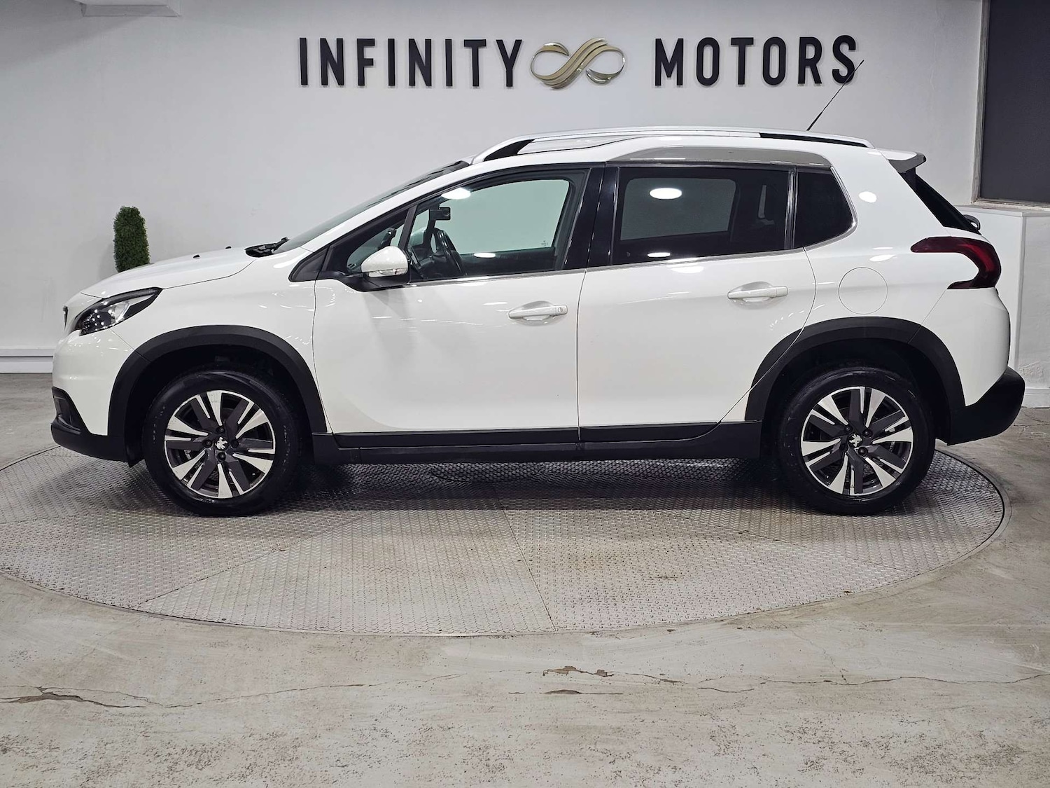 Used Peugeot 2008 2017 for sale - 77326133: Photo 43