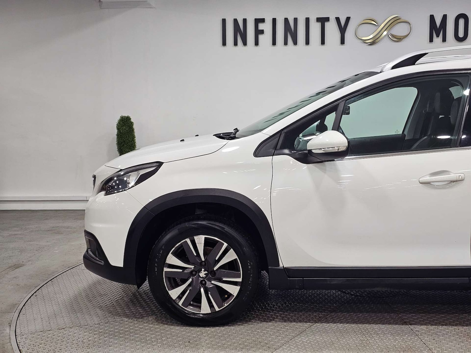 Used Peugeot 2008 2017 for sale - 77326133: Photo 44