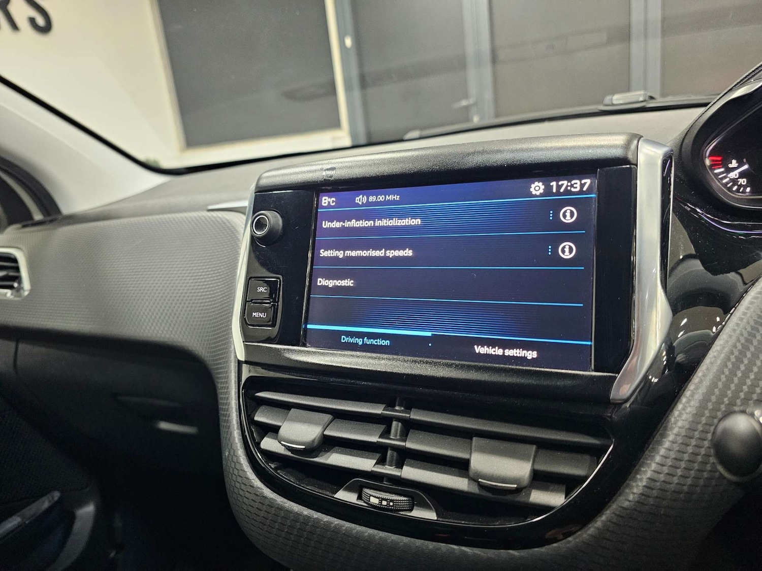 Used Peugeot 2008 2017 for sale - 77326133: Photo 75