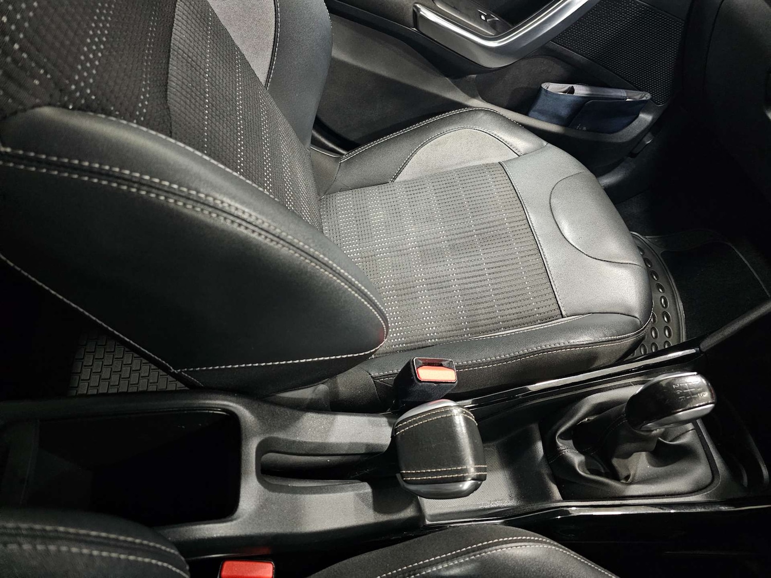 Used Peugeot 2008 2017 for sale - 77326133: Photo 85