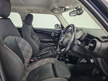 Used MINI Hatch 2018 for sale - 78681882: Photo