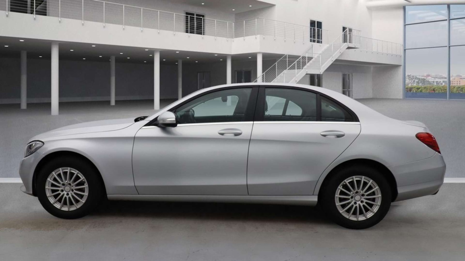 Used Mercedes-Benz C Class 2014 for sale - 76972338: Photo 8