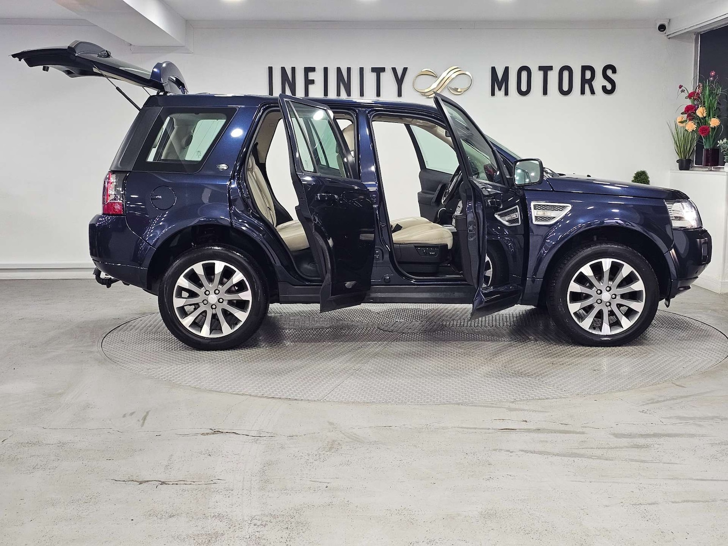 Used Land Rover Freelander 2014 for sale - 77087327: Photo 42