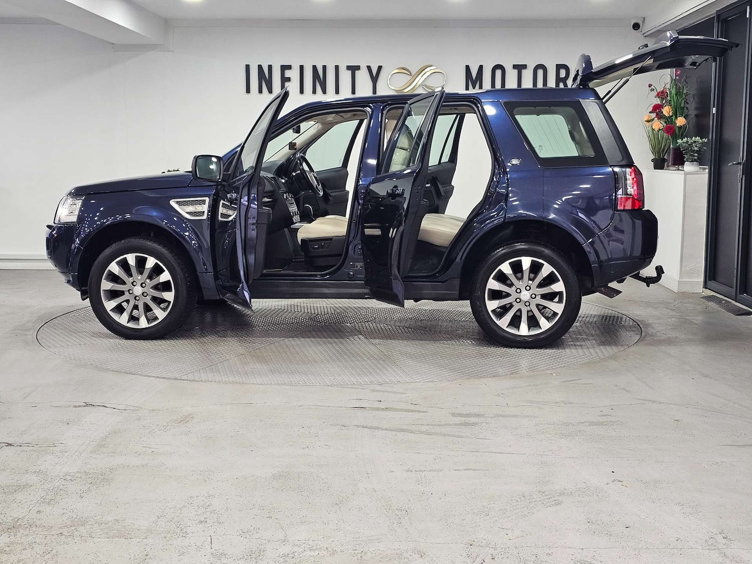 Used Land Rover Freelander 2014 for sale - 77087327: Photo 46