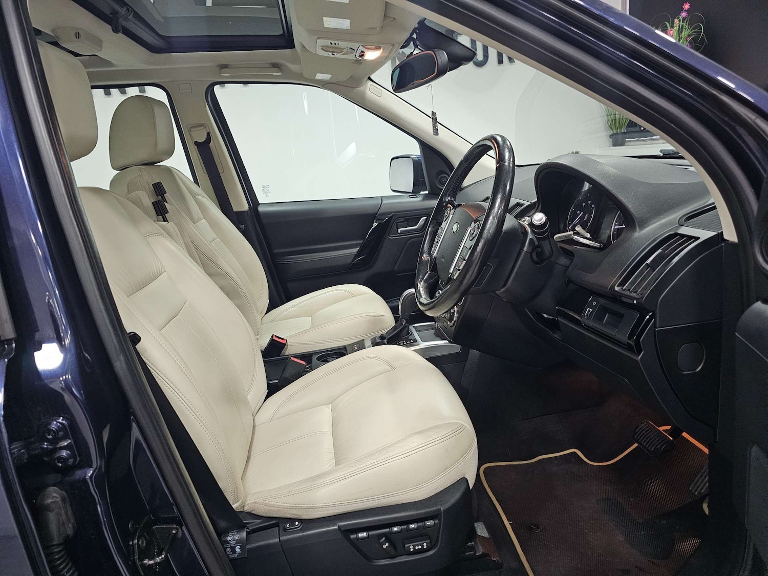 Used Land Rover Freelander 2014 for sale - 77087327: Photo 5