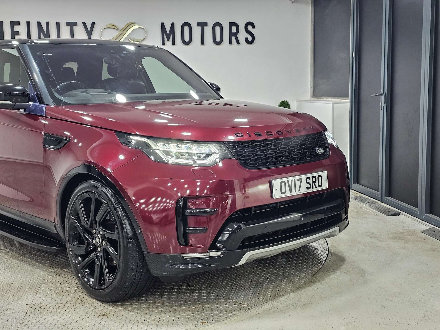 Used Land Rover Discovery 2017 for sale - 77318478: Photo 6