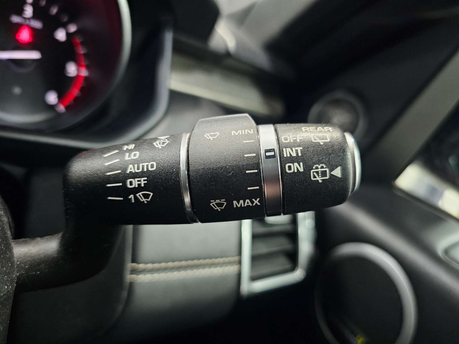 Used Land Rover Discovery 2017 for sale - 77318478: Photo 67