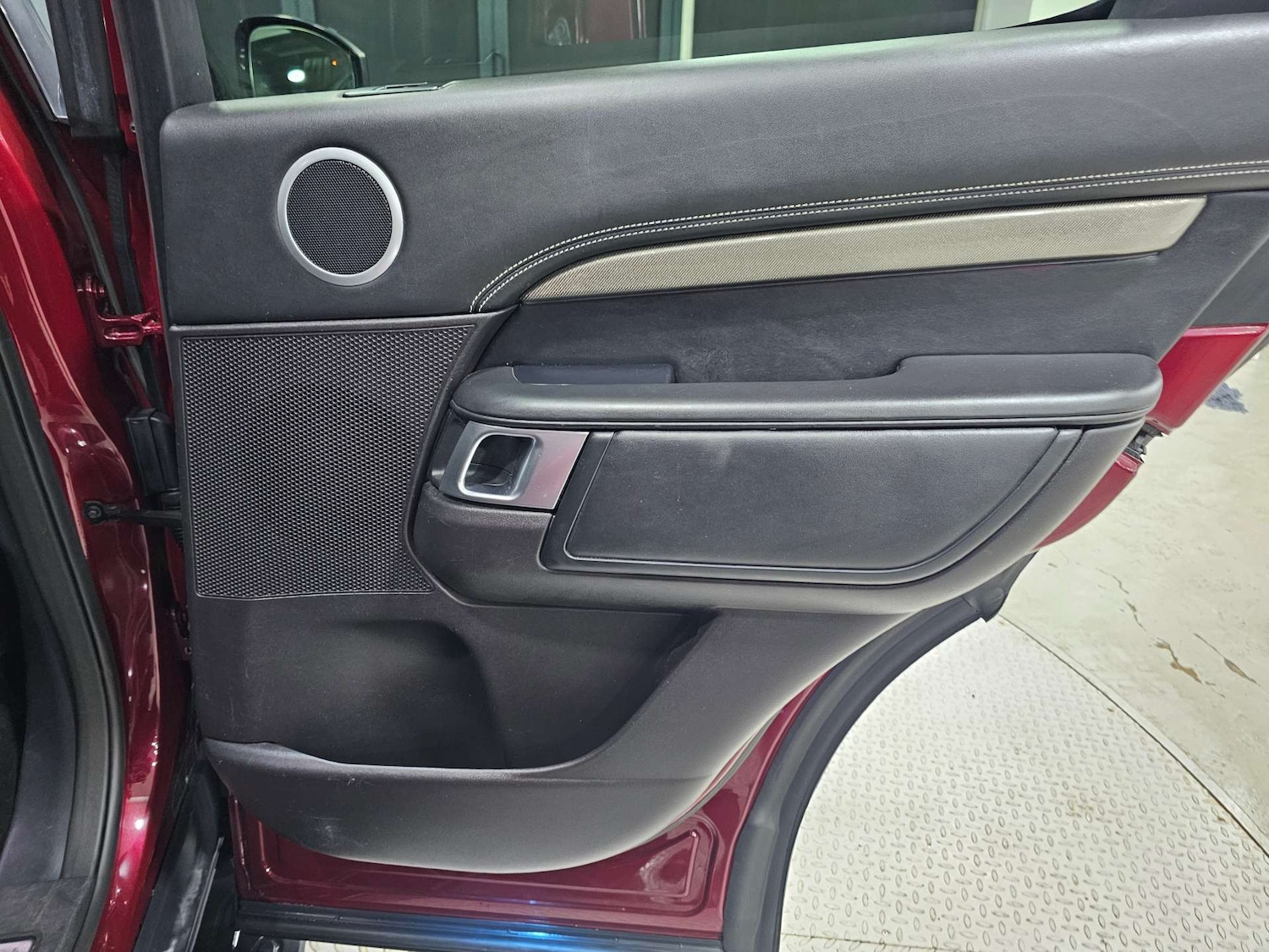 Used Land Rover Discovery 2017 for sale - 77318478: Photo 85