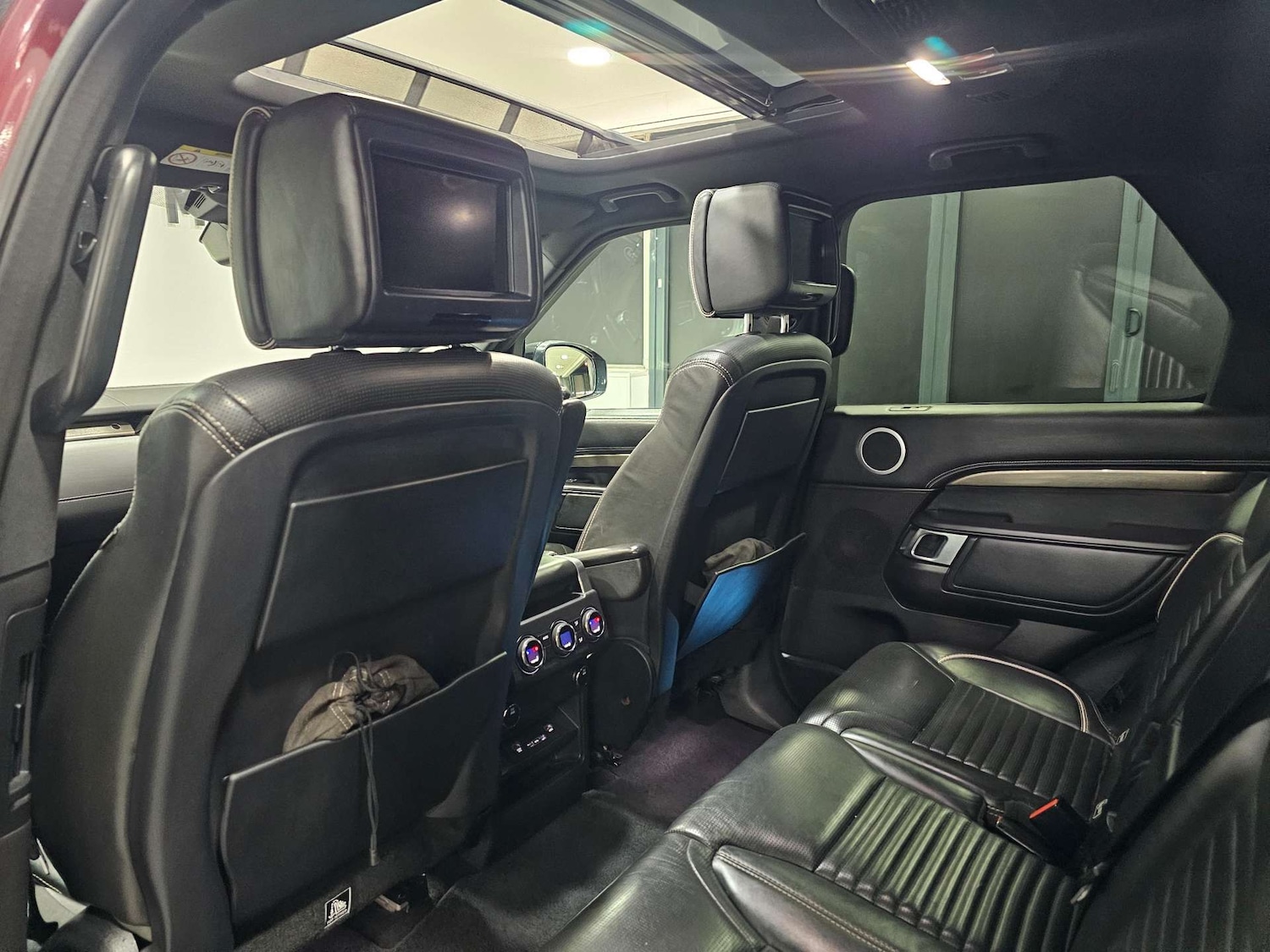 Used Land Rover Discovery 2017 for sale - 77318478: Photo 95