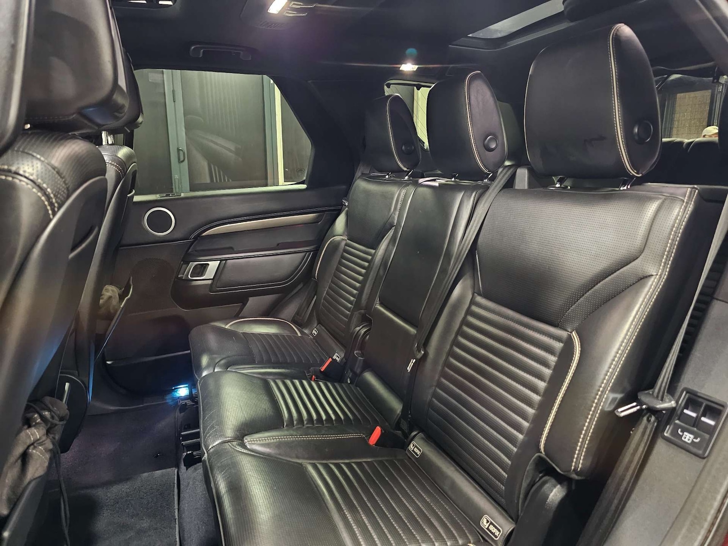 Used Land Rover Discovery 2017 for sale - 77318478: Photo 96