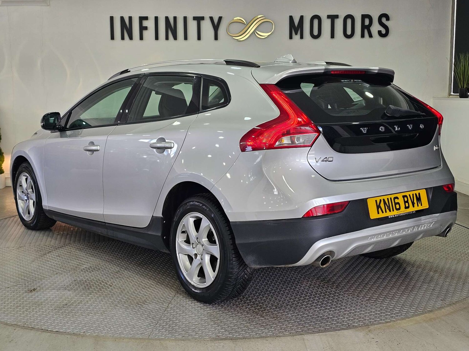 Used Volvo V40 2016 for sale - 77207682: Photo 26