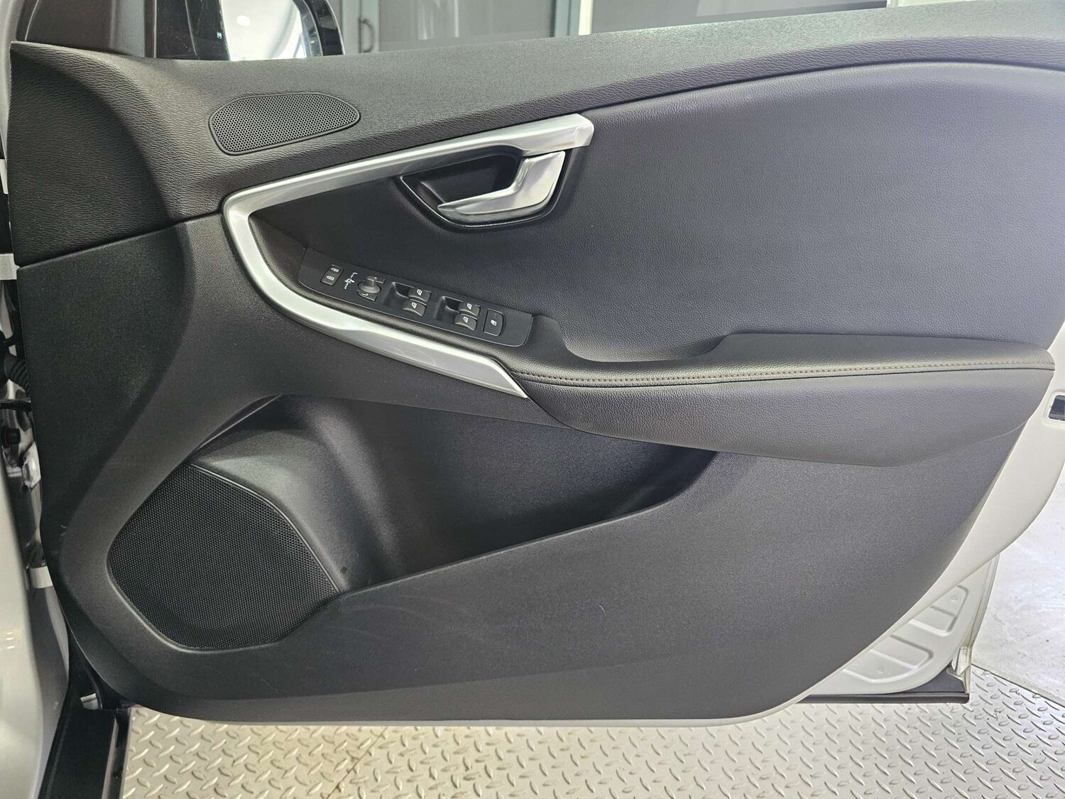 Used Volvo V40 2016 for sale - 77207682: Photo 52