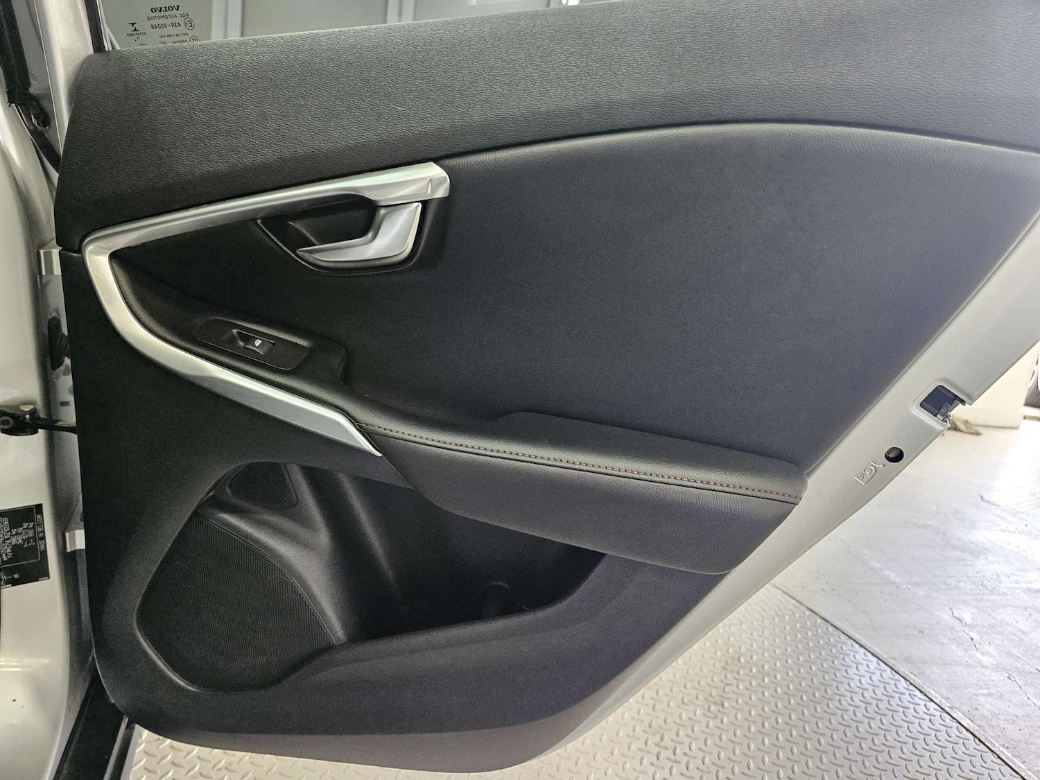 Used Volvo V40 2016 for sale - 77207682: Photo 74