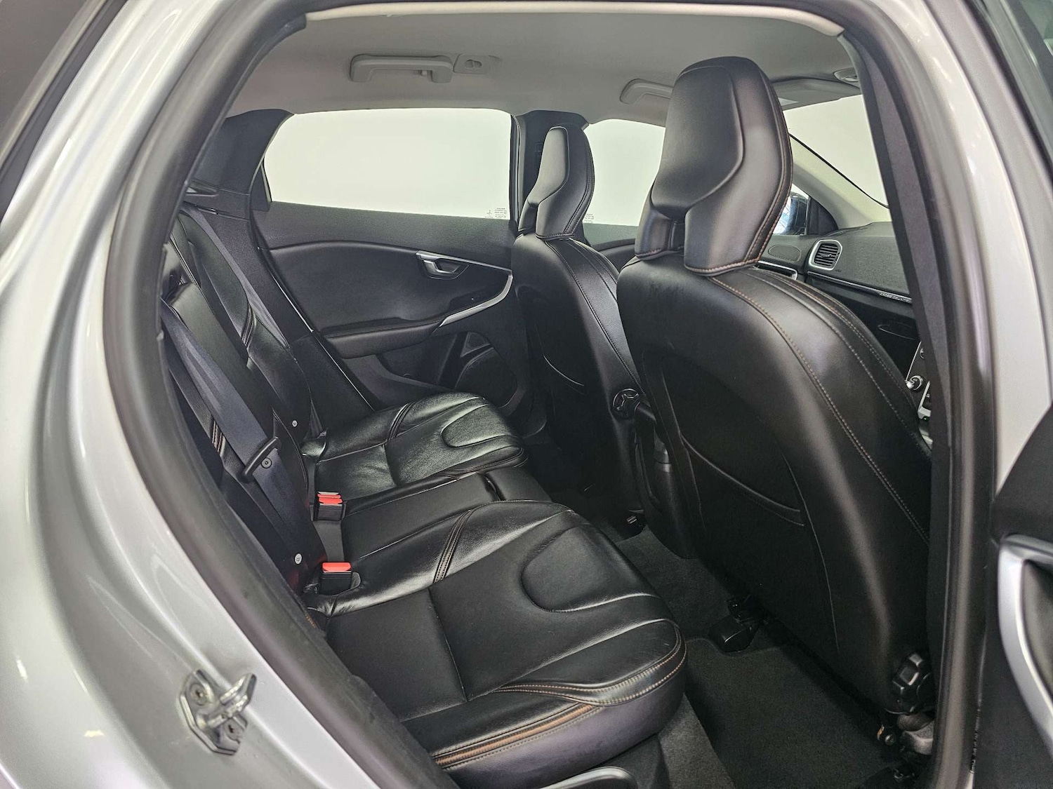 Used Volvo V40 2016 for sale - 77207682: Photo 77