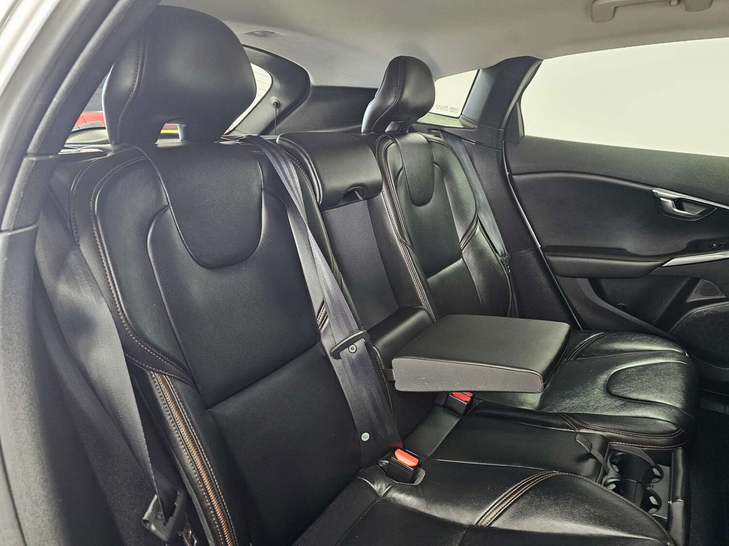 Used Volvo V40 2016 for sale - 77207682: Photo 80