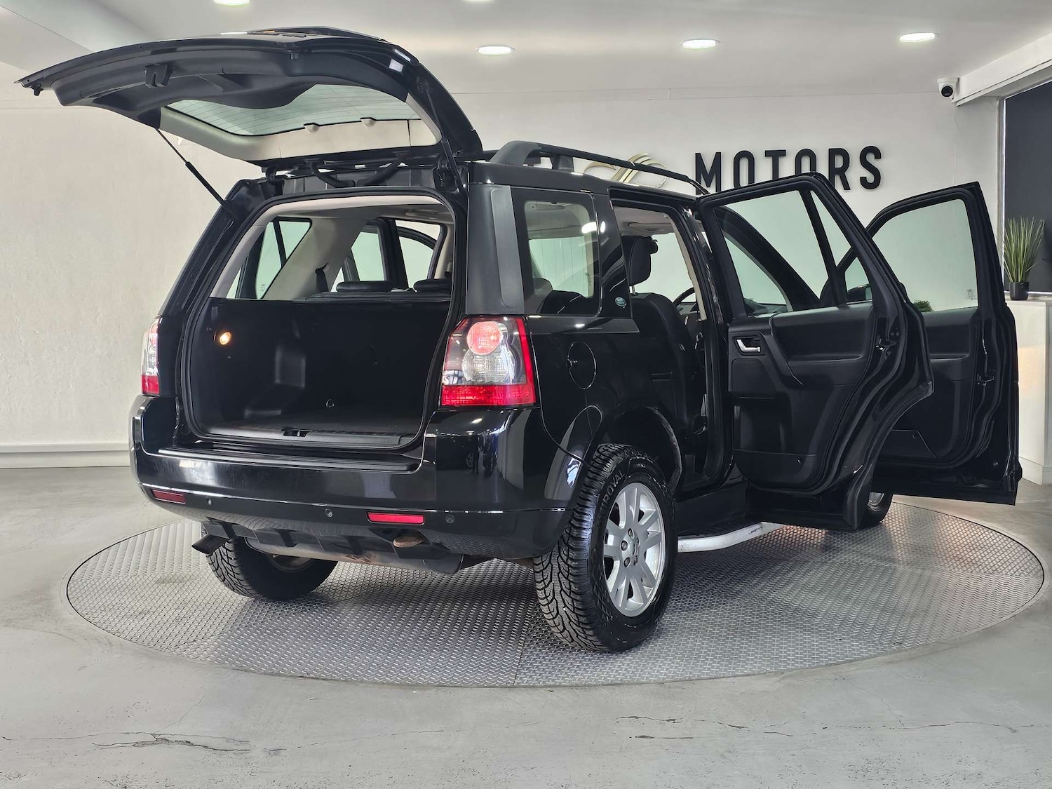 Used Land Rover Freelander 2012 for sale - 76972330: Photo 50