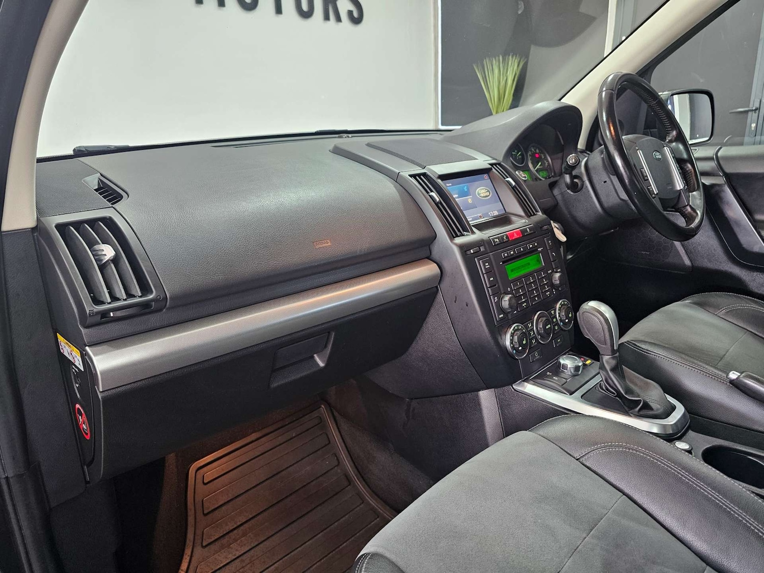 Used Land Rover Freelander 2012 for sale - 76972330: Photo 87