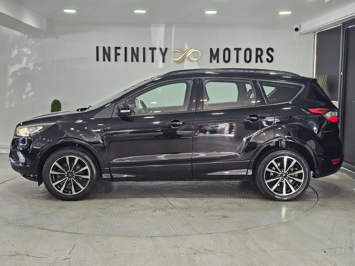 Used Ford Kuga 2018 for sale - 76972328: Photo 20