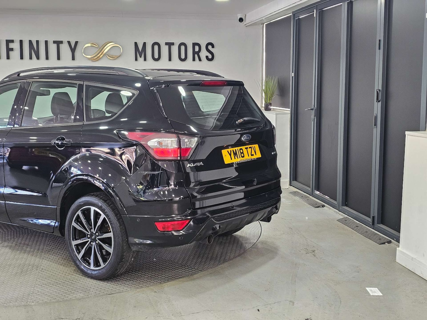 Used Ford Kuga 2018 for sale - 76972328: Photo 28