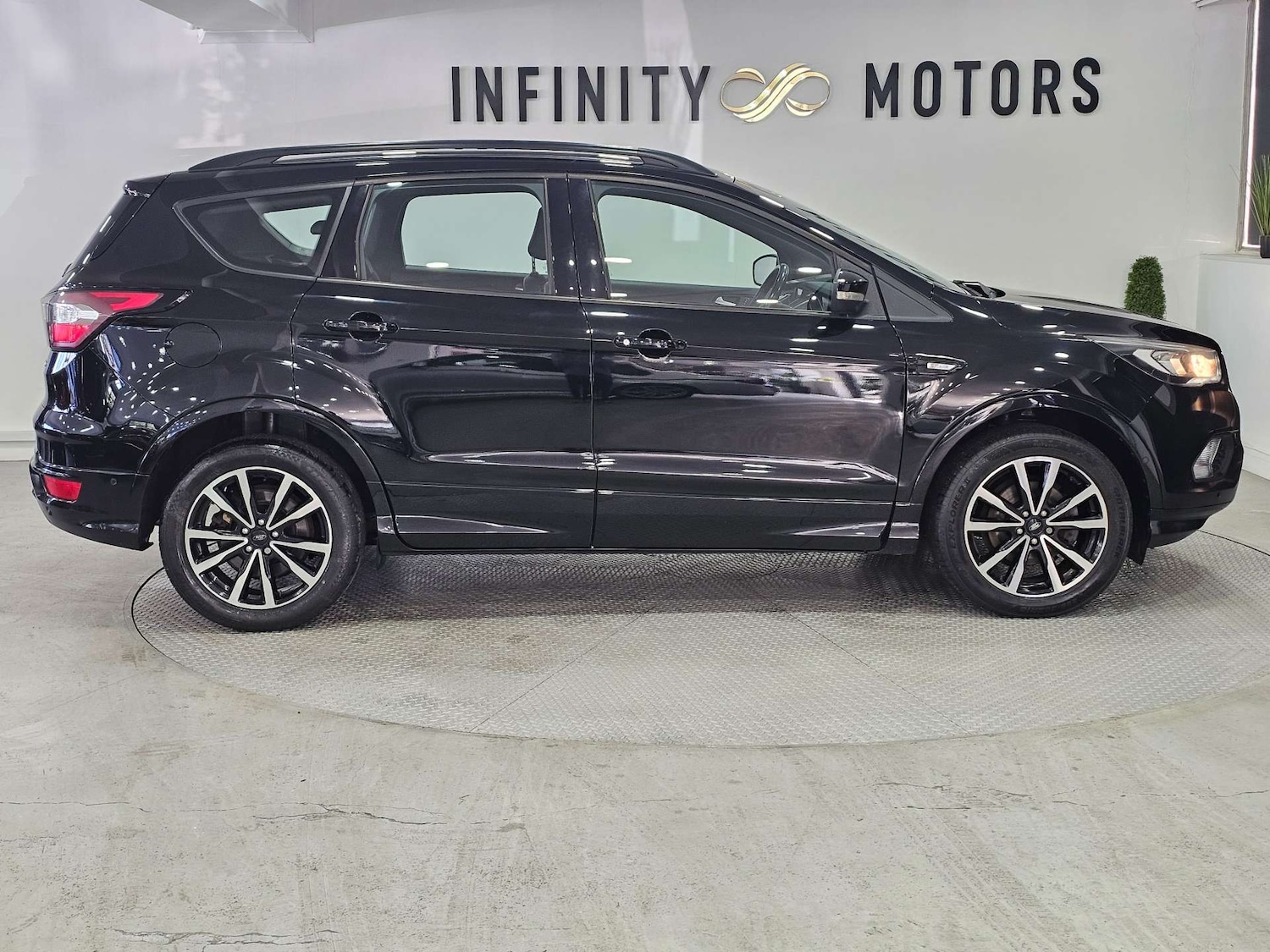 Used Ford Kuga 2018 for sale - 76972328: Photo 36